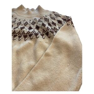 Melrose & Market Women’s Winter Pull Over Cream Sweater Small new without tag